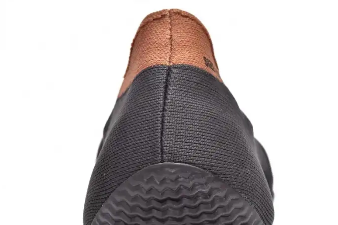 GY1759 Stone Carbon Knit Yeezy RNR Adidas 0627